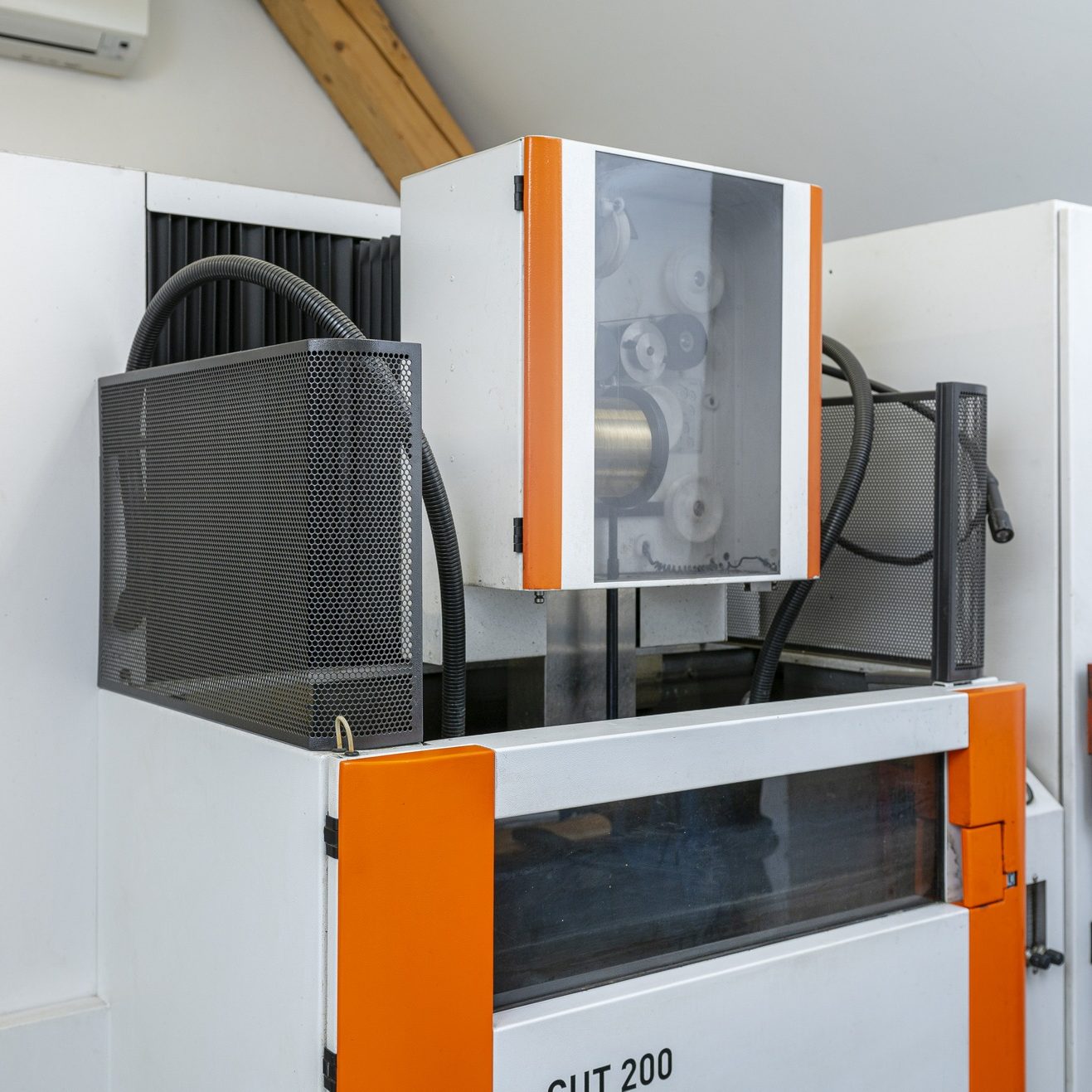 AgieCharmiles_CUT-200